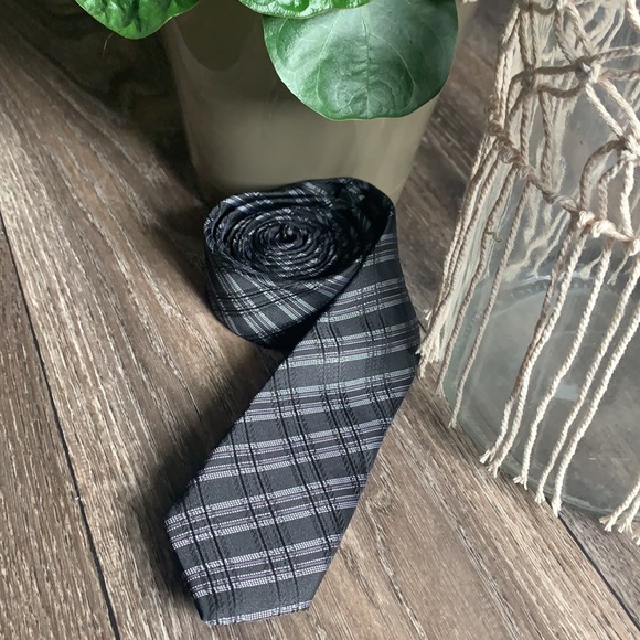 Men’s skinny Black and silver tie 👔 - Picture 4 of 4